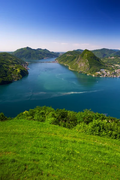 Lac de Lugano et Monte San Salvatore — Photo