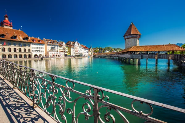 Historiska staden centrerar Luzern — Stockfoto