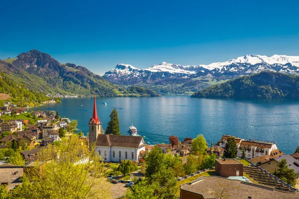 Villaggio Weggis sul lago — Foto Stock