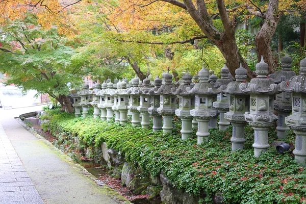 Japanese stone lantern — Stock Photo, Image