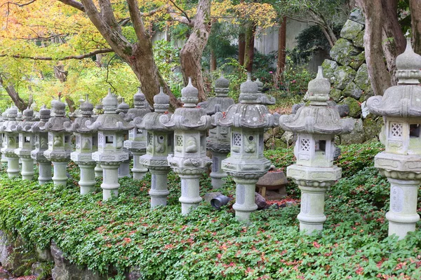 Japanese stone lantern — Stock Photo, Image