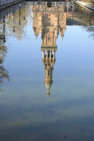 Tornet Reflekteras Sjön Spain Plaza Sevilla Huvudstaden Andalusien Spanien — Stockfoto