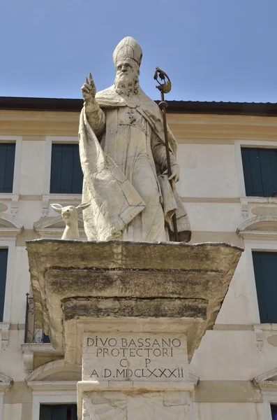 Standbeeld in bassano — Stockfoto