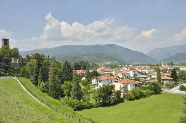 Dorf in den Bergen — Stockfoto