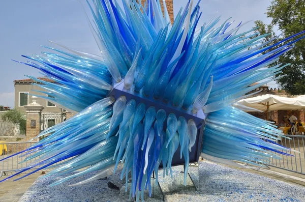 Blauwe murano glas sculptuur — Stockfoto
