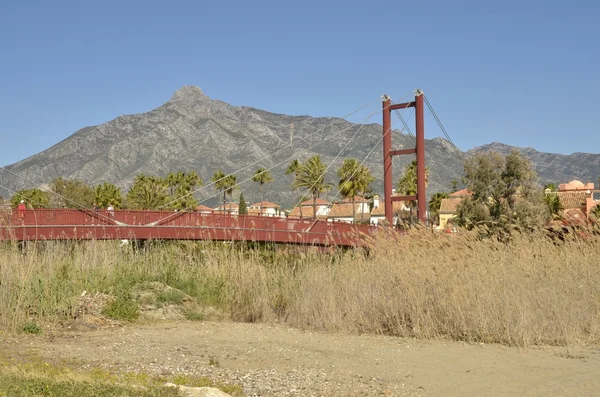 Red wooden bridge — Stock Photo, Image