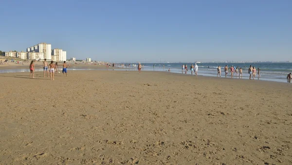 Een wandeling langs het strand — Stockfoto