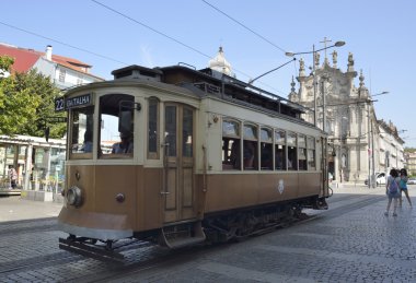 Bir Porto sokaklarda tarihi tramvay