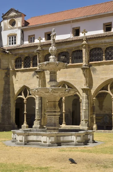 Iglesia del claustro interior — Foto de Stock