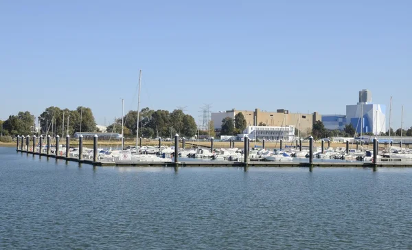 Bateaux de plaisance au port — Photo