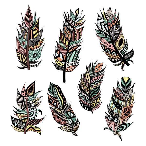 Un ensemble vectoriel de belles plumes tribales avec ornement ethnique — Image vectorielle
