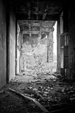 Savaş yıkım korku Rusya, sahne, ıslak, kirli, ev şehir