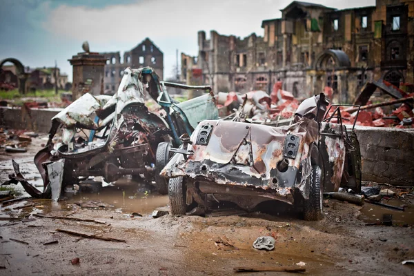 Crainte de dévastation de guerre Russie, paysages, mouillé, sale, ville natale — Photo