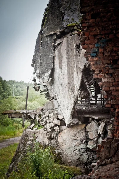 Guerra devastación miedo Rusia, paisaje, húmedo, sucio, ciudad natal — Foto de Stock