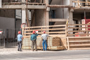 İnşaat İşçileri