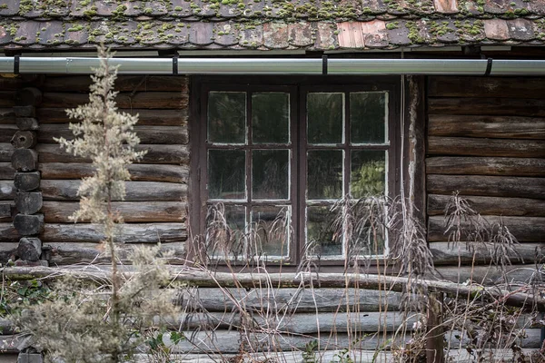 Övergivna Trä Hus Detalj Naturen — Stockfoto