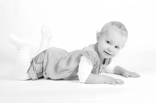 Black and white photo of a young girl — Stock Photo, Image