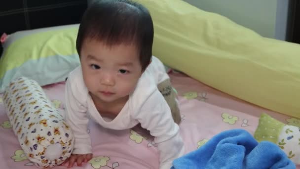 Portrait Month Asian Chinese Baby Boy Looks Move Surprisely Bed — Stock Video