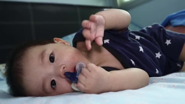 Local Lifestyle Month Chinese Baby Boy Playing His Pacifier — Stock Video