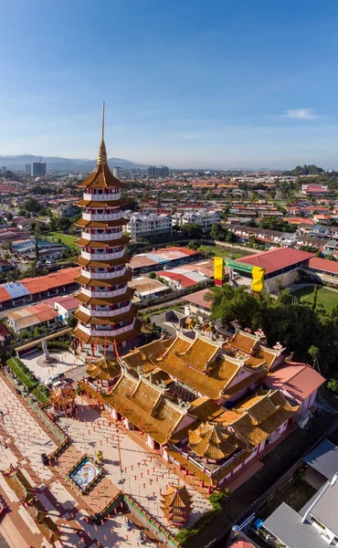 Luftbild Der Chinesischen Tempelspitze Nam Toong Pagode Der Stadt Kota — Stockfoto