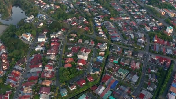 Luchtfoto Van Silence Stad Minder Auto Weg Kota Kinabalu Sabah — Stockvideo