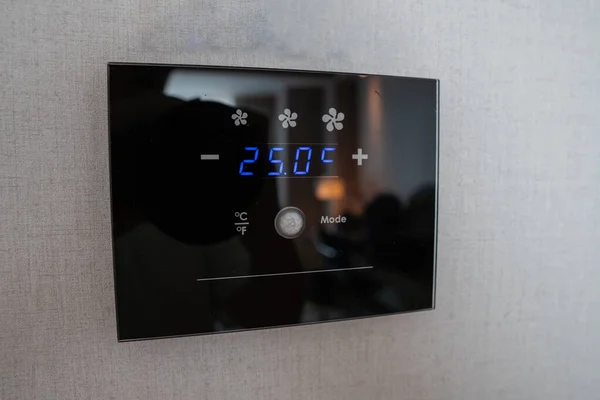 Moderne Digitale Klimaanlage Der Wand — Stockfoto