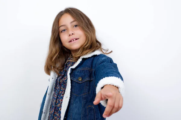 Menina Caucasiana Com Belos Olhos Azuis Usando Jaqueta Ganga Sobre — Fotografia de Stock