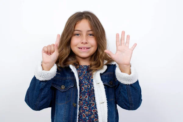 Menina Caucasiana Com Belos Olhos Azuis Usando Jaqueta Ganga Sobre — Fotografia de Stock