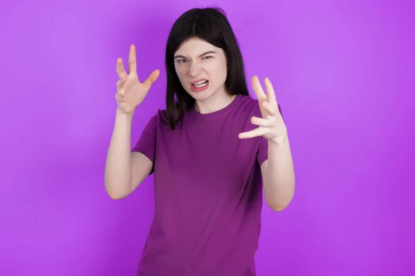 Young Brunette Woman Shouting Frustrated Rage Hands Trying Strangle Yelling — 스톡 사진