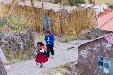 Taquile, Titicaca gölü, Peru geleneksel toplum