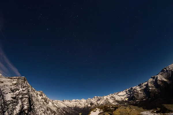 Der Sternenhimmel über den Alpen, 180-Grad-Fischaugenaufnahme — Stockfoto