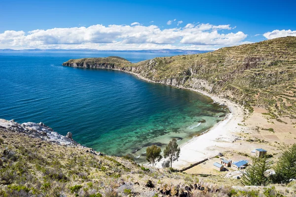 Bahía del Caribe en Isla del Sol, Lago Titicaca, Bolivia — Foto de Stock