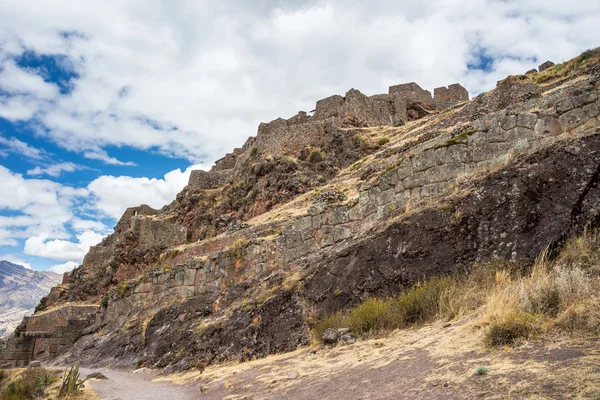 Inka ruiner och byggnader i Pisac, Heliga dal, Peru — Stockfoto