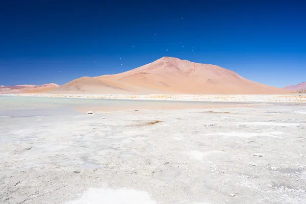 Hot water ponds and frozen lake on the Andes, Bolivia — Stock Photo, Image