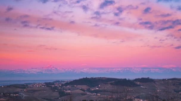 Time Lapse Zonsopgang Beroemde Barolo Wijngaarden Winter Middeleeuws Dorp Top — Stockvideo