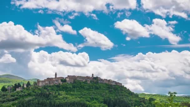 Time Lapse Epico Paesaggio Nuvoloso Drammatico Sopra Borgo Medievale Seggiano — Video Stock