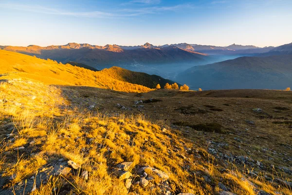 Die Farben des Herbstes in den Alpen — Stockfoto