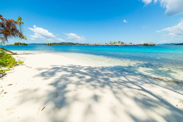 Togean 島、牧歌的な後退 — ストック写真