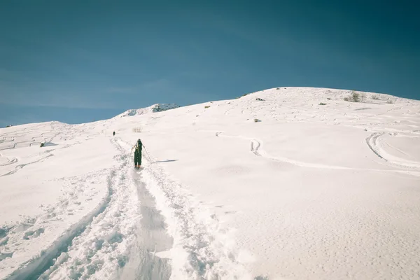 Turnê alpino, olhar retro — Fotografia de Stock