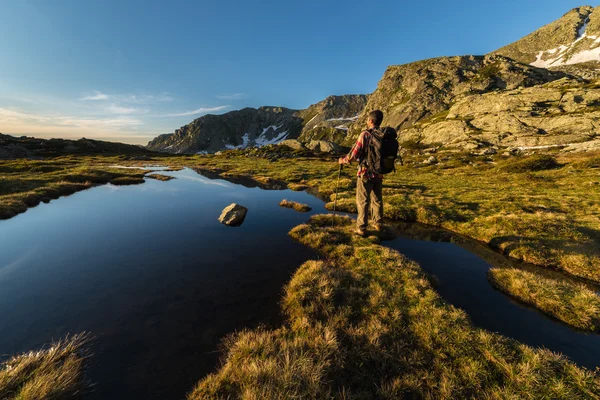 Nascer do sol quente nos Alpes — Fotografia de Stock