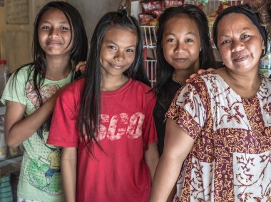 Sulawesi, Endonezya aile portresi