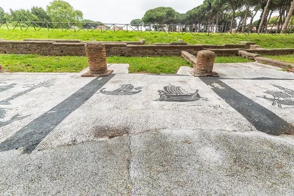 Mosaic detail in the old town of Ostia, Rome, Italy — Stock Photo, Image