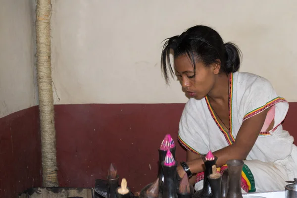 Traditionele Ethiopische koffie ceremonie — Stockfoto