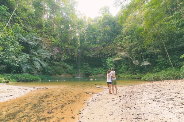 Rainforest naturlig pool — Stockfoto