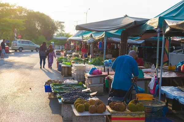 Místní potraviny trh v Miri, Borneo, Malajsie — Stock fotografie