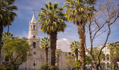 Katedral ve yanardağ: Arequipa, Peru