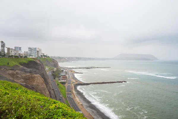 Costa dramática em Lima Miraflores — Fotografia de Stock