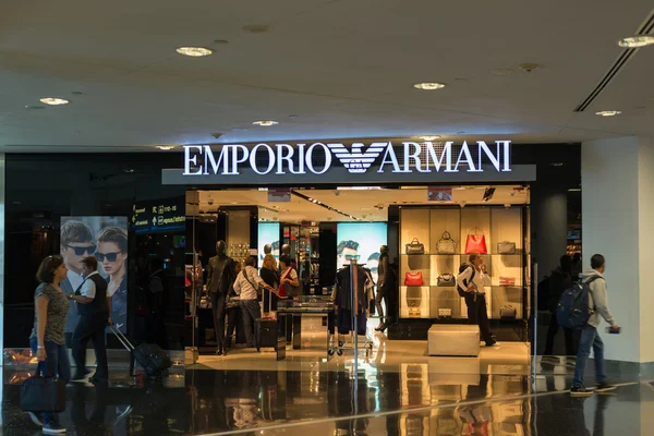 Sklepie Emporio Armani w Miami International Airport — Zdjęcie stockowe