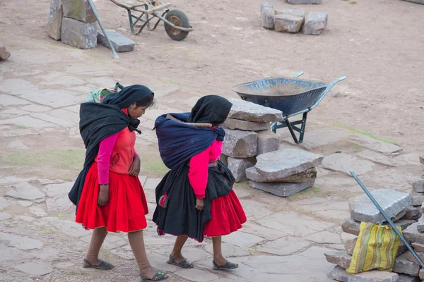 Taquile, Titicaca gölü, Peru geleneksel toplum — Stok fotoğraf