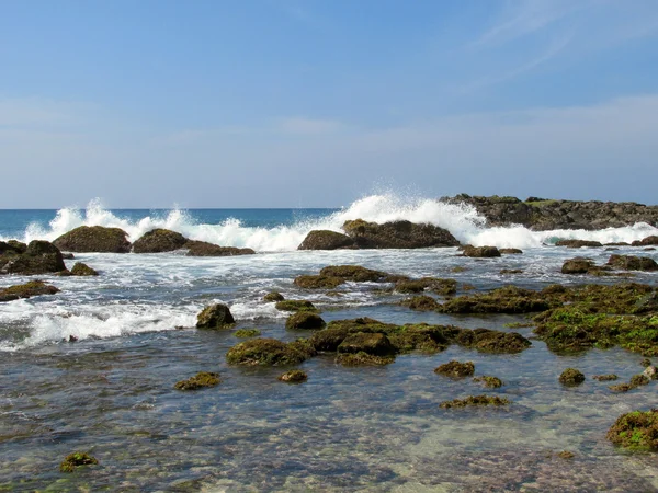 Baía do oceano tempestuoso, Sri Lanka — Fotografia de Stock